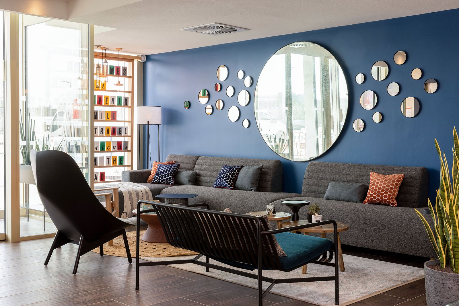 Lobby - Hampton by Hilton Tours Centre